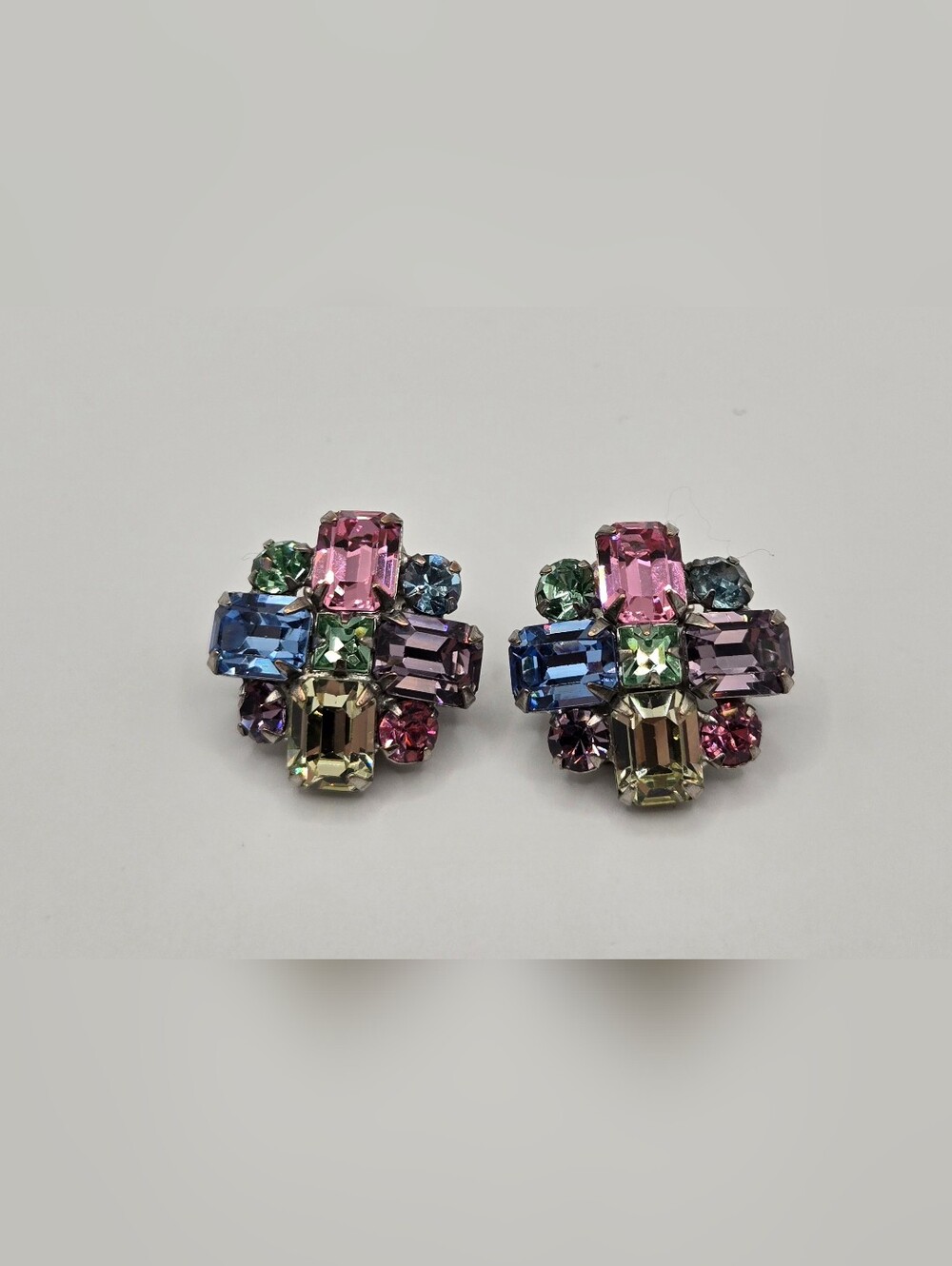 ✨ Stunning Vintage Pastel Rhinestone Clip-On Earrings ✨